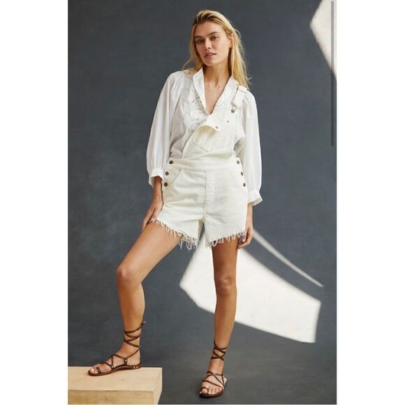 NEW Anthropologie Pilcro Ivory Frayed Denim Dungarees Overalls Shortalls Size 26 - Picture 1 of 4